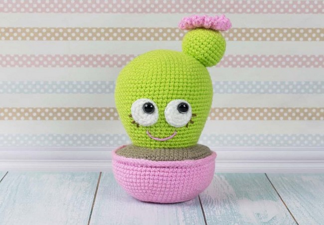 Blooming Cactus Amigurumi Free Crochet Pincushion Pattern