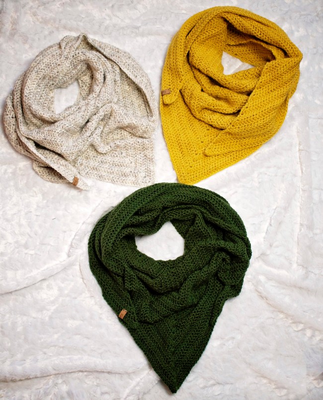 Quick and Simple Crochet Triangle Scarf Pattern