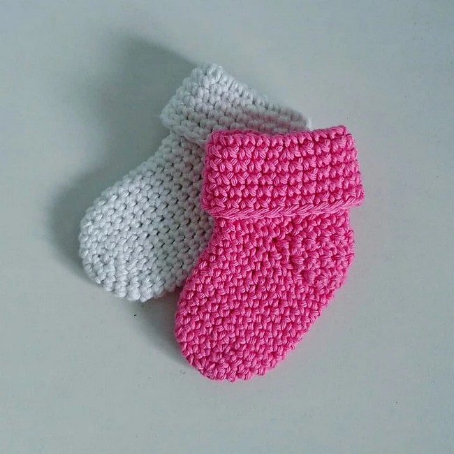 Crochet Cuffed Newborn Socks Pattern