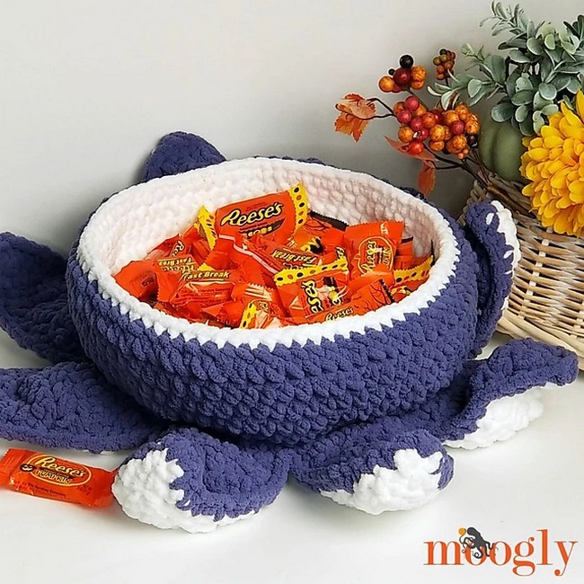 Crochet Halloween Tentacle Candy Bowl Pattern