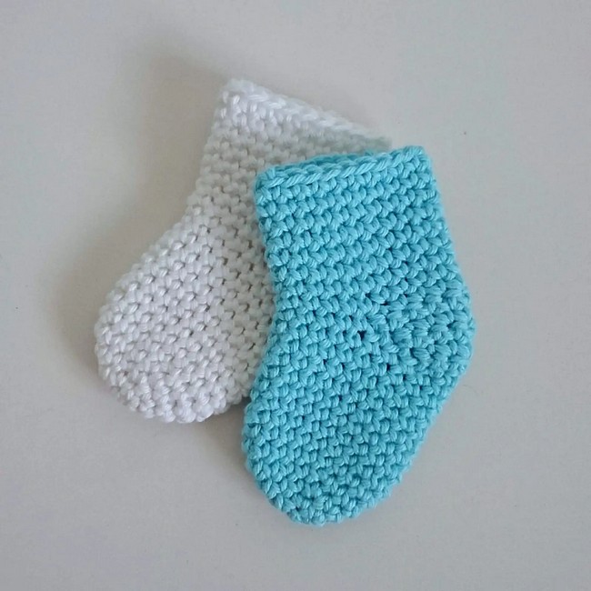 Crochet Newborn Socks Pattern
