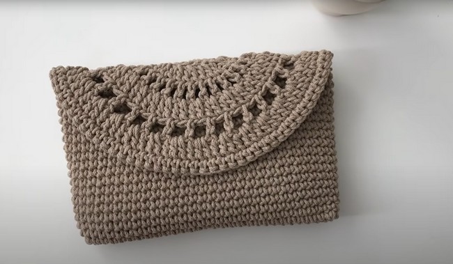 How to Crochet a Boho Pouch