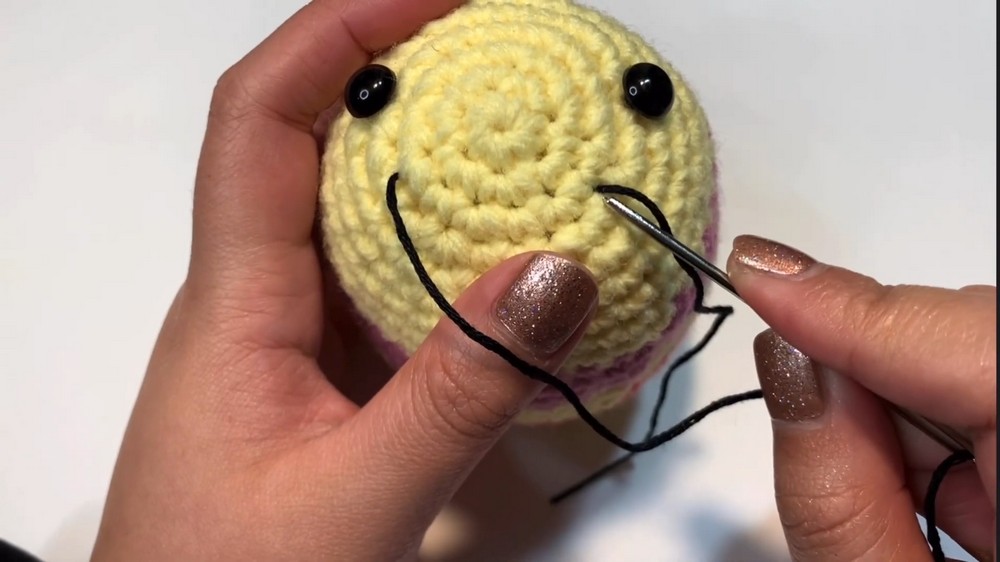 Crochet Bee Amigurumi Pattern 4