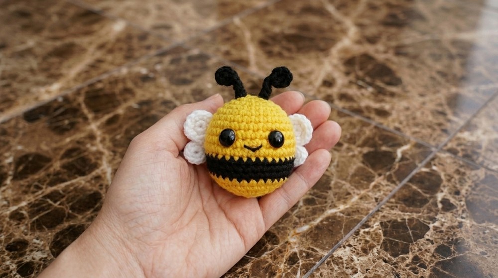 Crochet Bee Amigurumi Pattern 5
