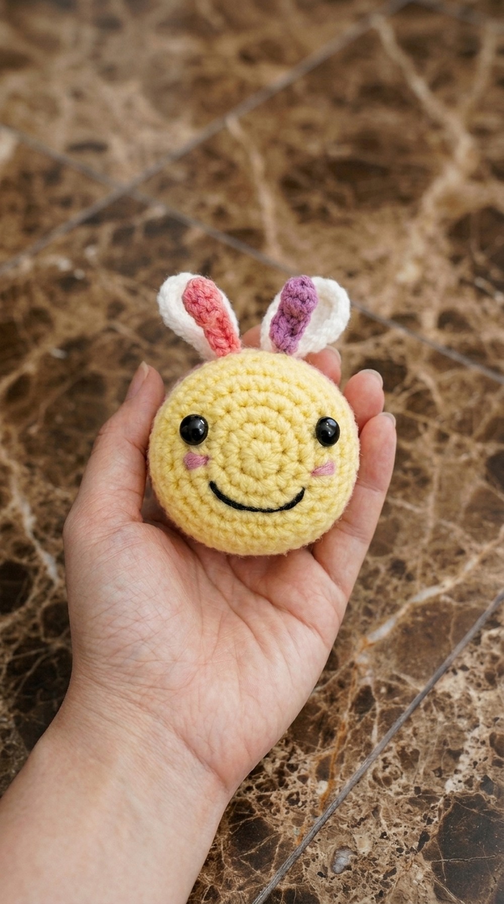Crochet Bee Amigurumi Pattern 6