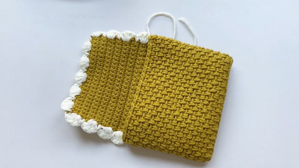 Crochet Card Holder Bag Pattern 4