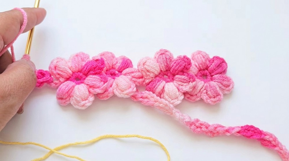 Crochet Flower Headband Pattern 4