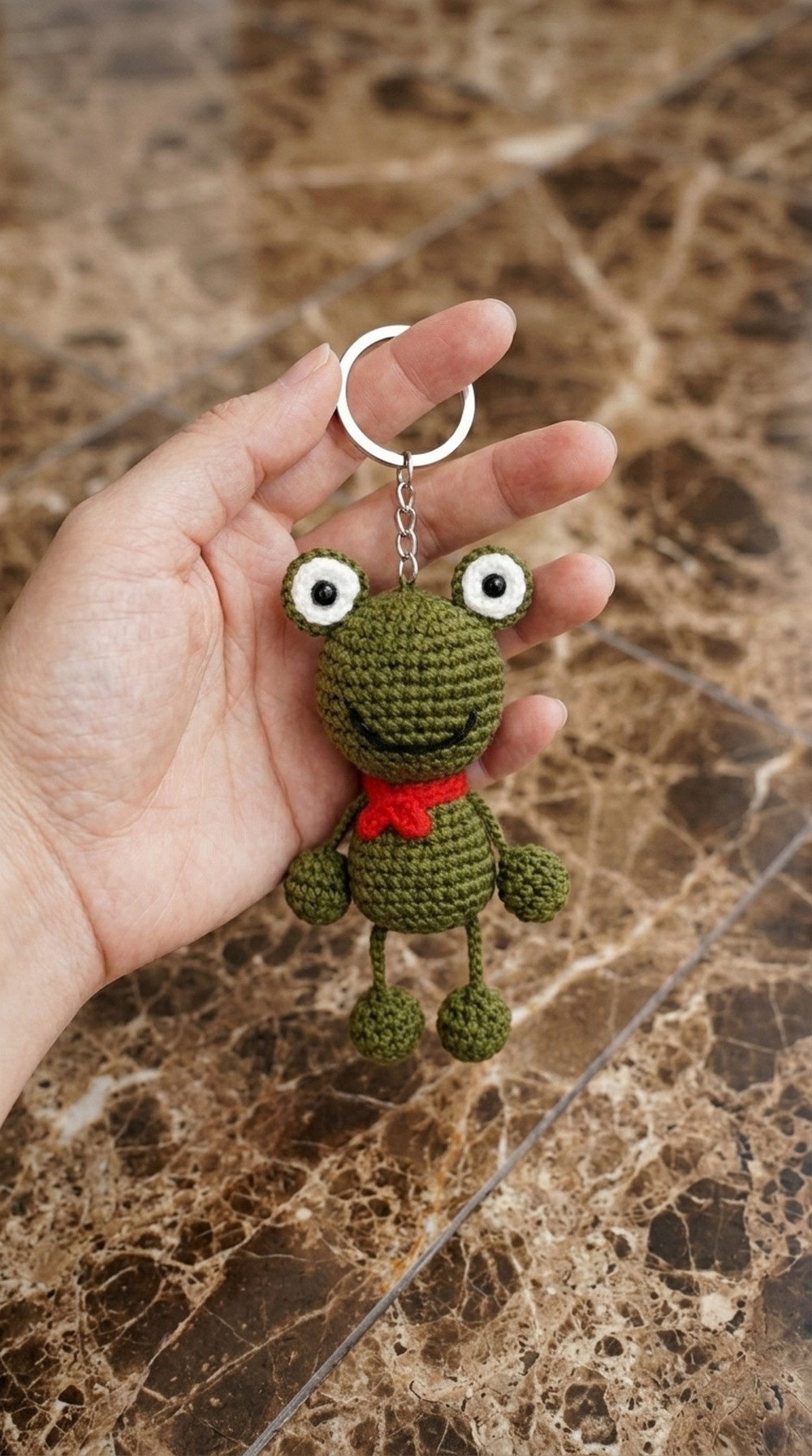 Crochet Frog Keychain Pattern 6