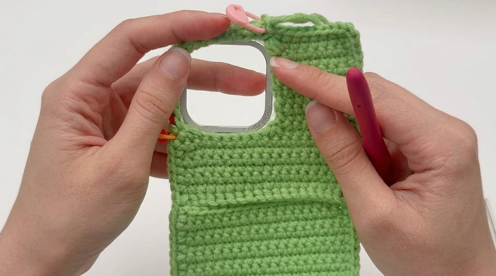 Crochet Frog Phone Case Pattern 3