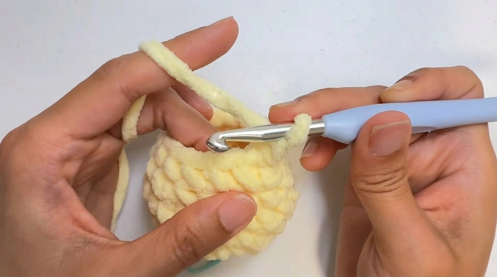 Crochet Light Bulb Plush Pattern 2