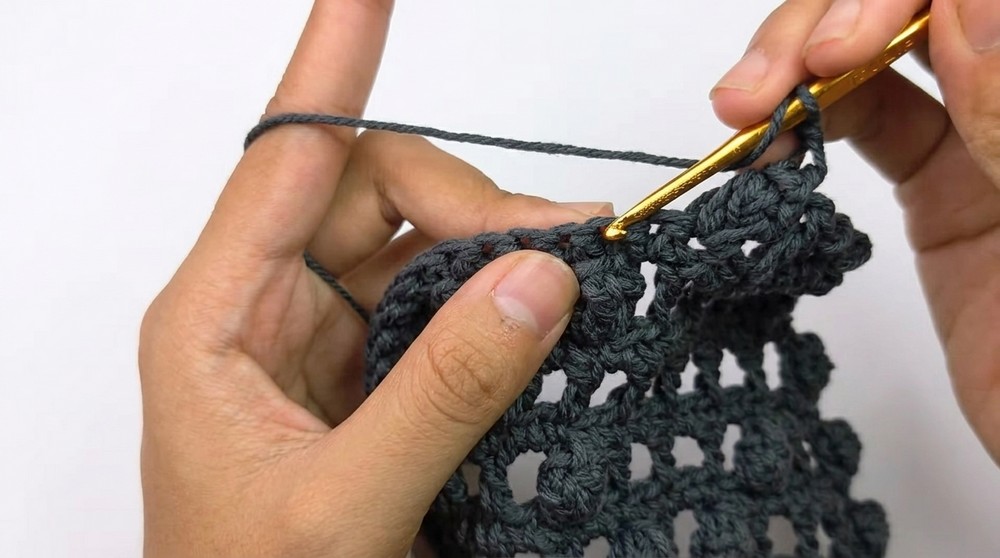 Crochet Mesh Hobo Bag Pattern 2