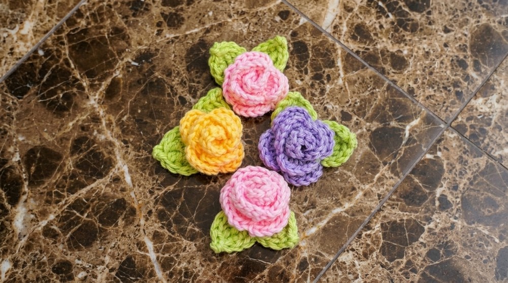 Crochet Mini Roses Flower Pattern 5