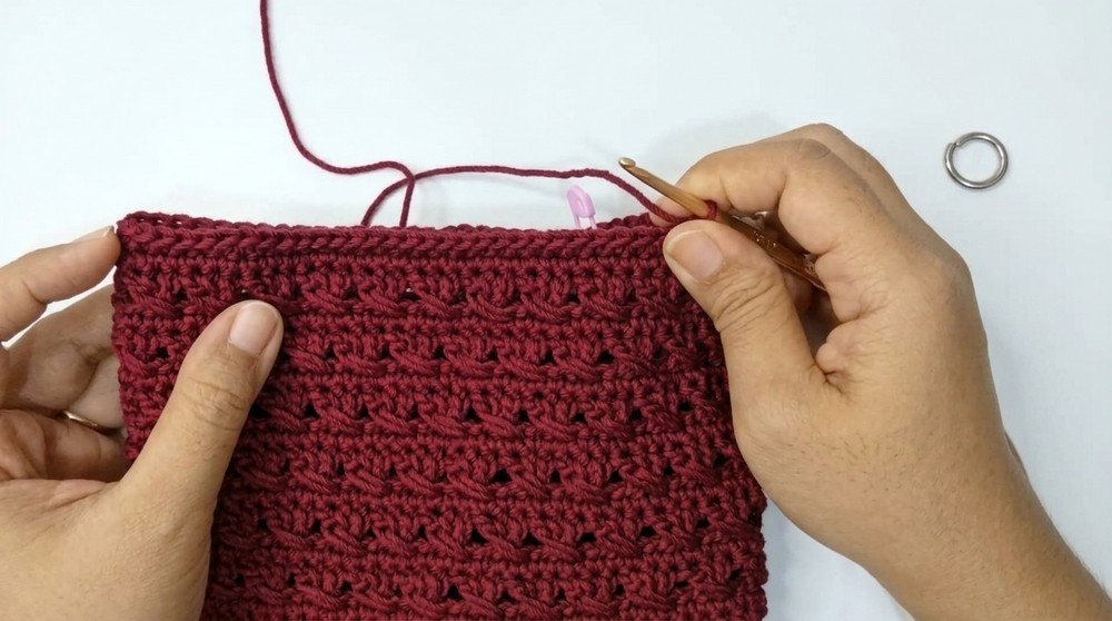 Crochet Mini Sling Bag Pattern 3