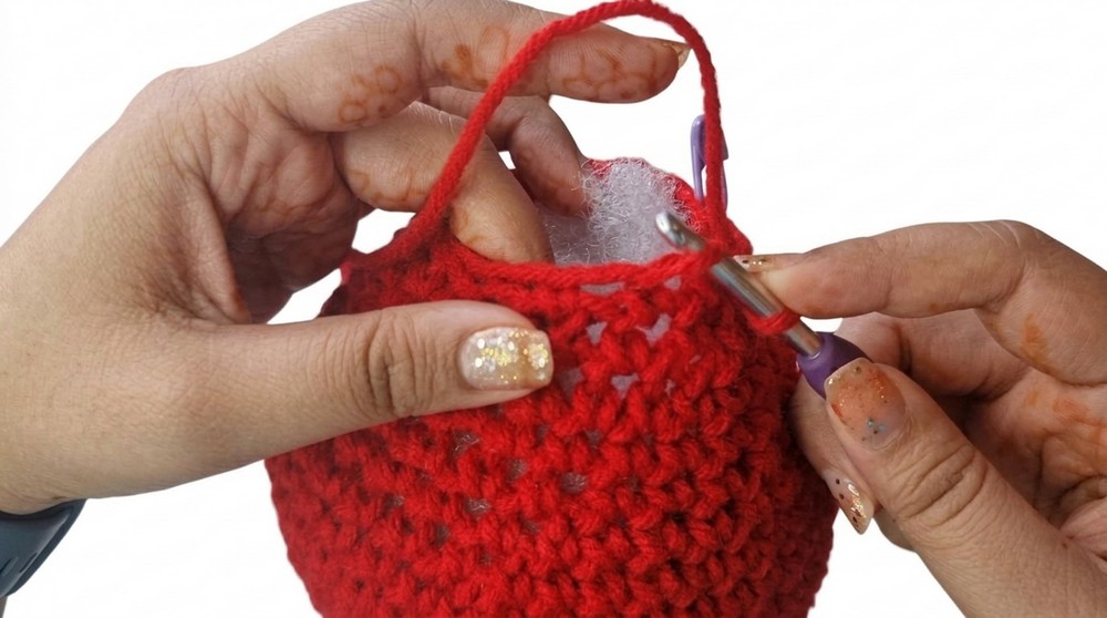 Free Crochet Poison Apple Pattern for Halloween Decor