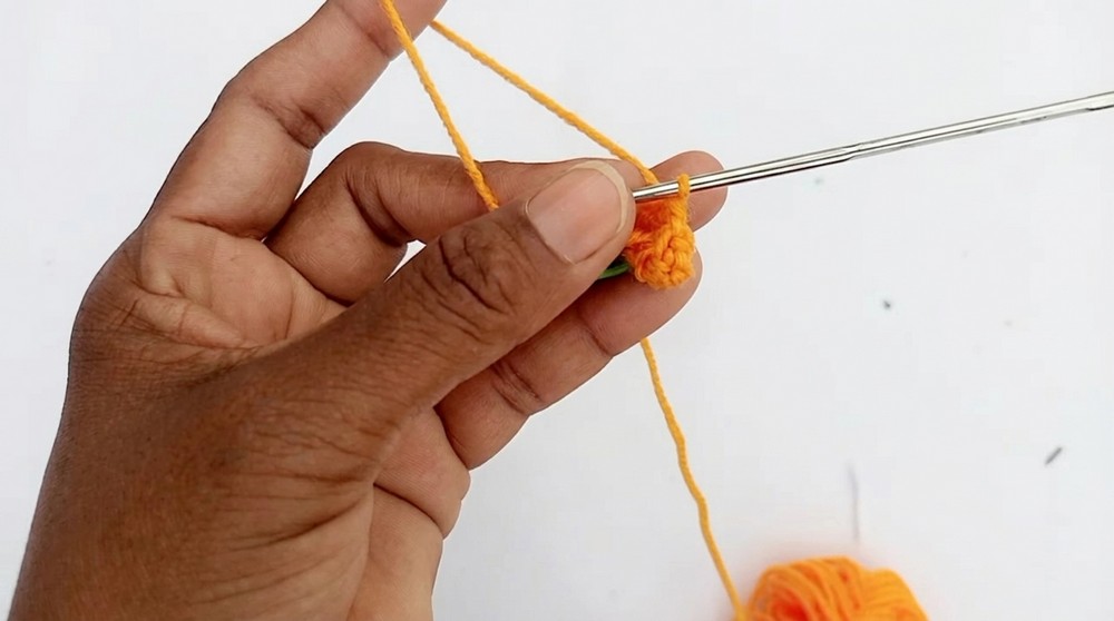 Crochet Rabbit With Carrot Pattern 4
