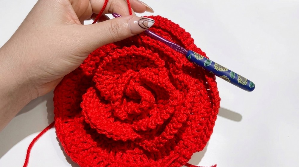 Crochet Rose Flower Bag Pattern 4