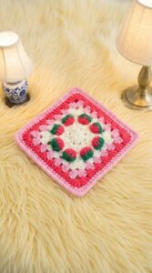 Crochet Strawberry Granny Square Pattern 6