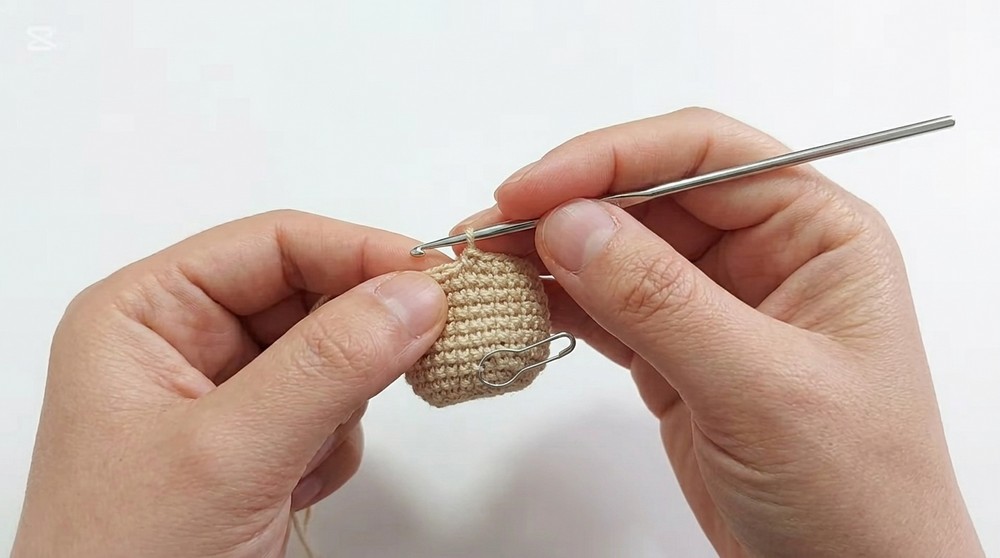 Crochet Sunflower Pot Pattern 2