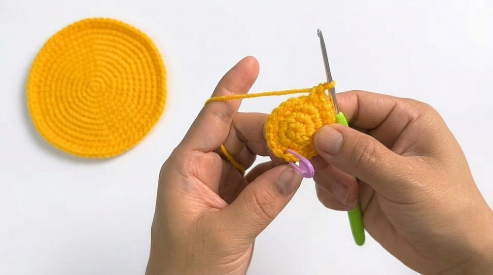 Crochet Sunflower Purse Pattern 1