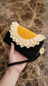 Crochet Sunflower Purse Pattern 6