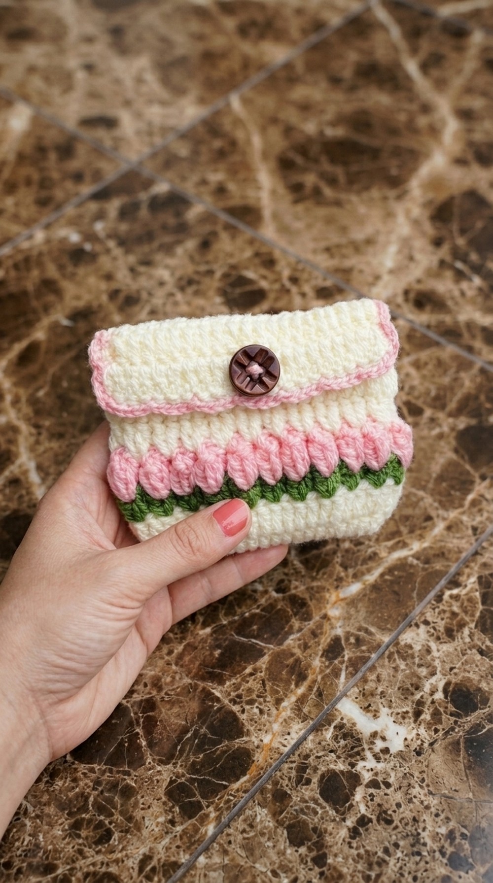 Crochet Tulip Pouch Pattern 6
