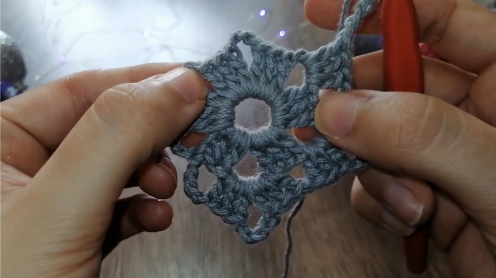 Crochet Christmas Snowflake Pattern 2