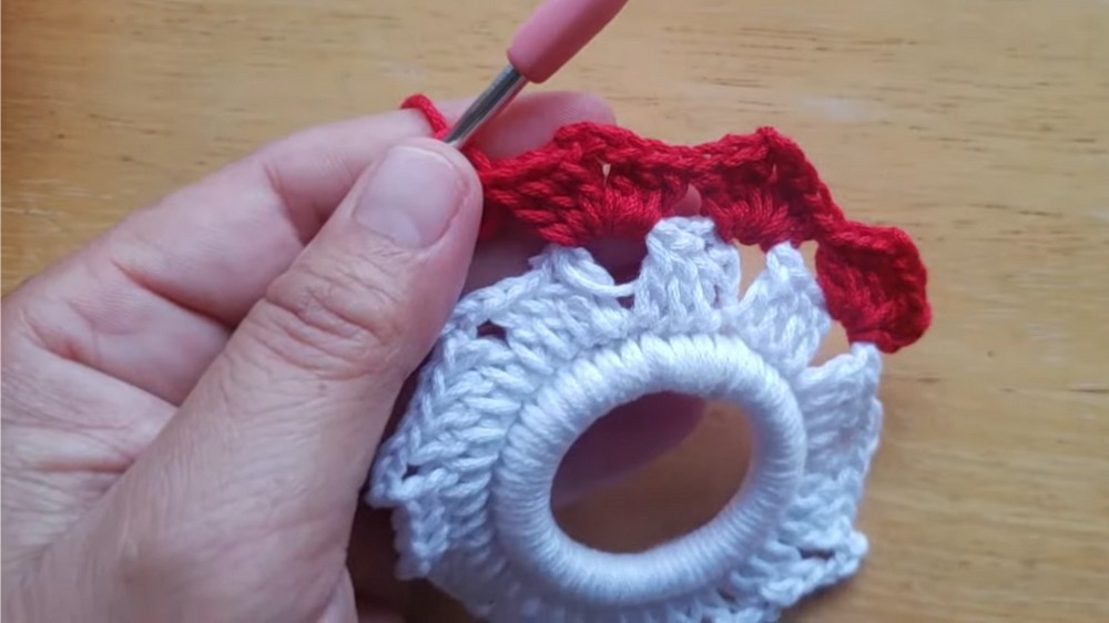 Crochet Christmas Wreath Pattern 2