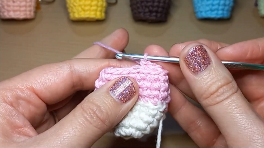 Crochet Cupcake Keychain Pattern 2