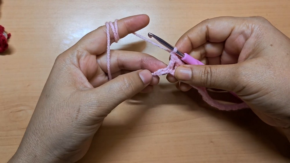 Crochet Hair Bow Pattern 1