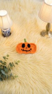 Crochet Halloween Pumpkin Hair Clip Pattern 5