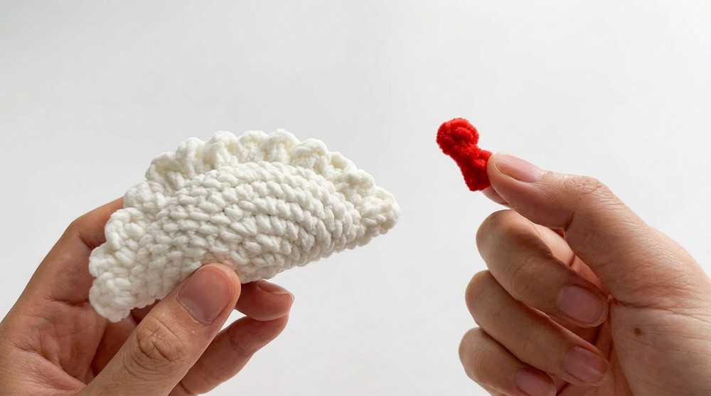 Crochet Hello Kitty Dumpling Pattern 3