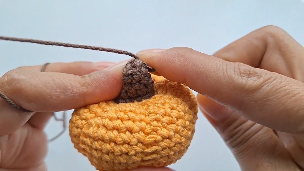 Crochet Mini Pumpkin Pattern 3