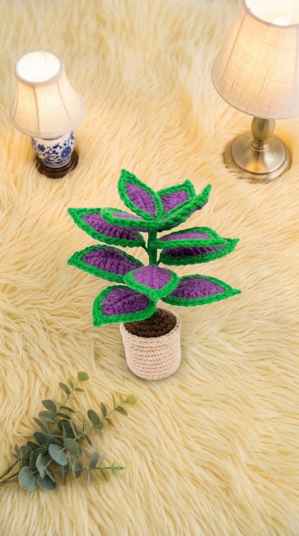 Crochet Pot With Leaves Pattern 6