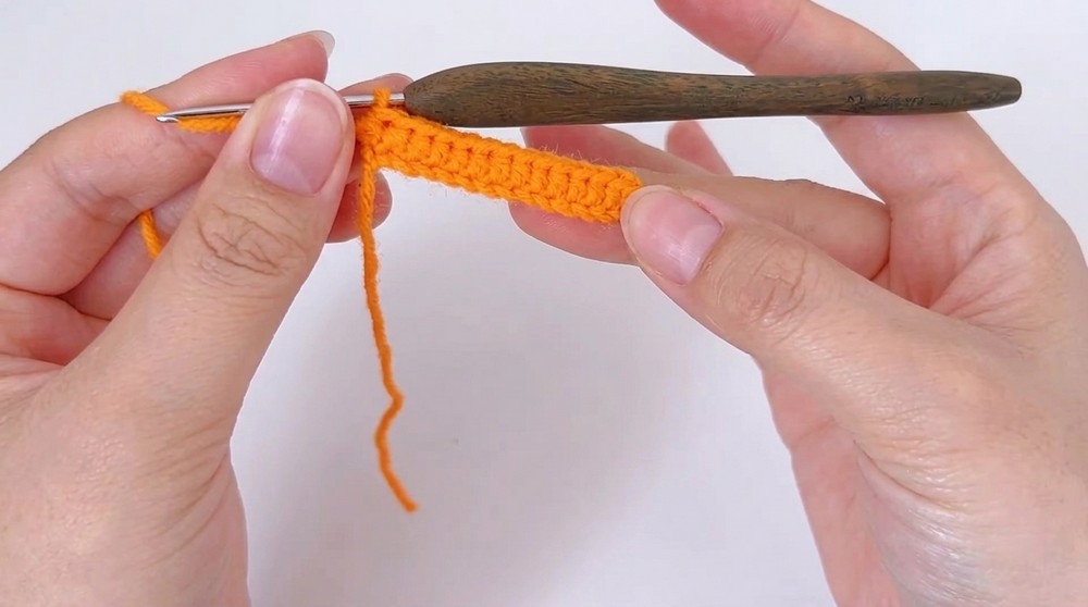 Crochet Pumpkin Keychain Pattern 1
