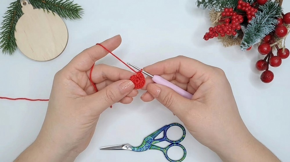 Crochet Santa Amigurumi Pattern 1