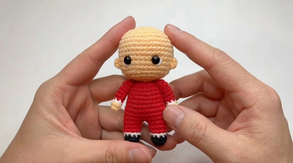 Crochet Santa Claus Chibi Pattern 3