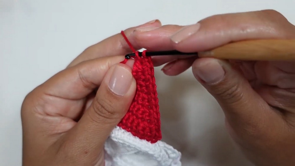 Crochet Santa Ornament Pattern 3