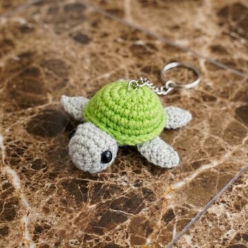 Crochet Turtle Keychain Pattern 6