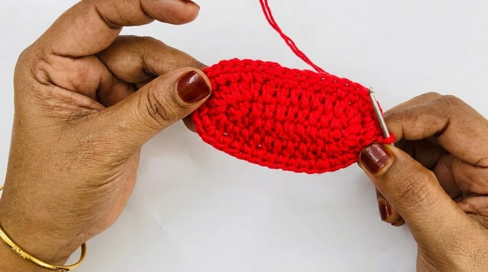 Crochet Christmas Baby Shoes Pattern 2