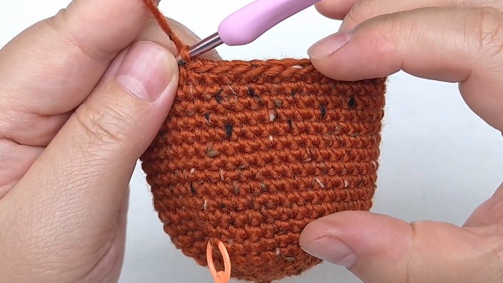 Crochet Circular Coin Purse Pattern 2
