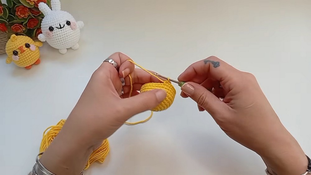 Crochet Rabbit And Chick Amigurumi Pattern 2