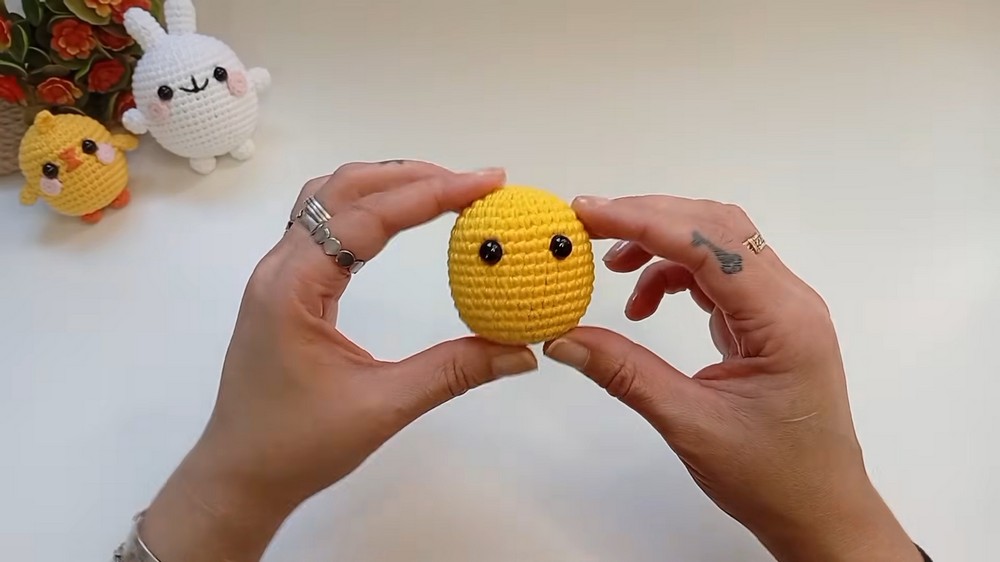 Crochet Rabbit And Chick Amigurumi Pattern 3