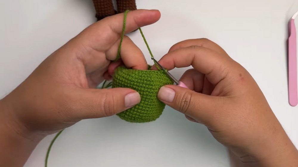 Crochet Shrek With Frog Balloon Pattern 1