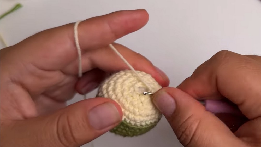 Crochet Shrek With Frog Balloon Pattern 3