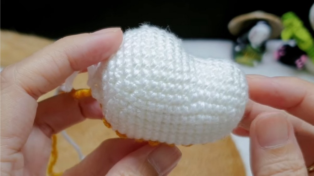Crochet Snoopy Dog Balloon Pattern 2