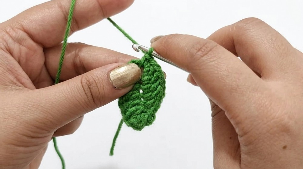 Crochet Wreath With Bells Pattern 2