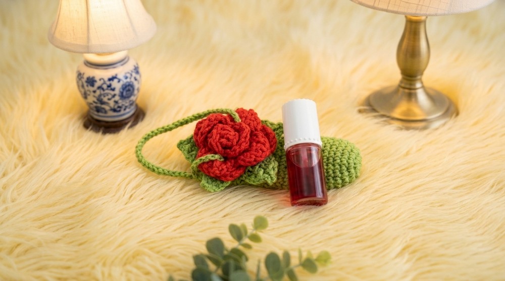 Crochet Rose Lip Balm Pattern 4