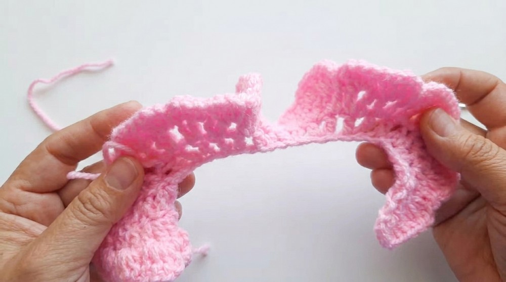 Crochet Beautiful Roses Pattern 1