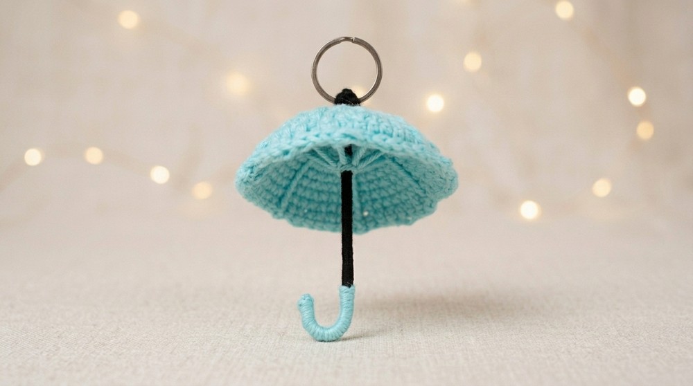 Crochet Umbrella Keychain Pattern 4