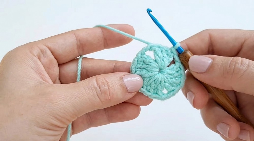 Crochet Christmas Tree Pattern 1